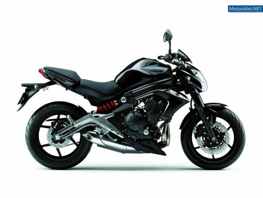 Kawasaki-ER-6N-2012-013