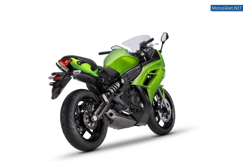 Kawasaki-ER-6F-021