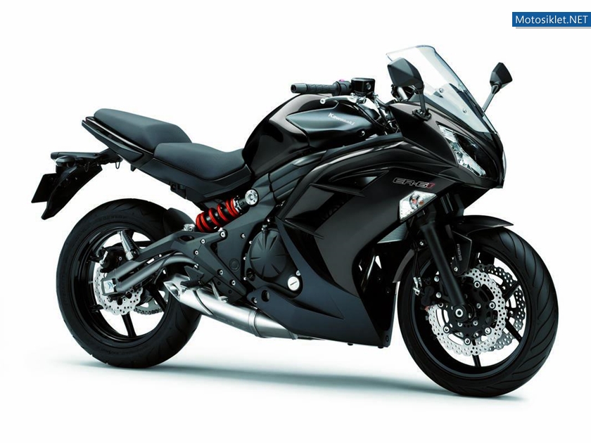 Kawasaki-ER-6F-043