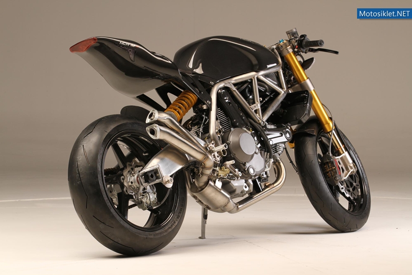 Ducati-Monster-NCR-M4-Custom-70000-006