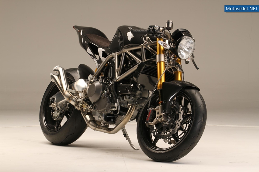 Ducati-Monster-NCR-M4-Custom-70000-008
