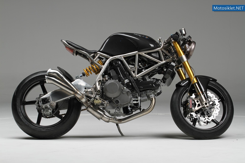 Ducati-Monster-NCR-M4-Custom-70000-009