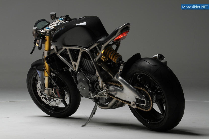 Ducati-Monster-NCR-M4-Custom-70000-014