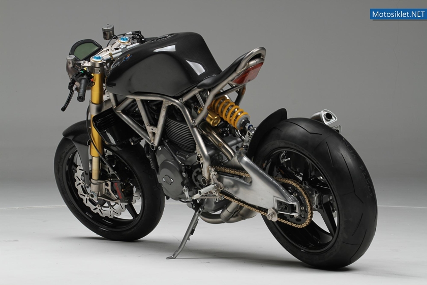 Ducati-Monster-NCR-M4-Custom-70000-015
