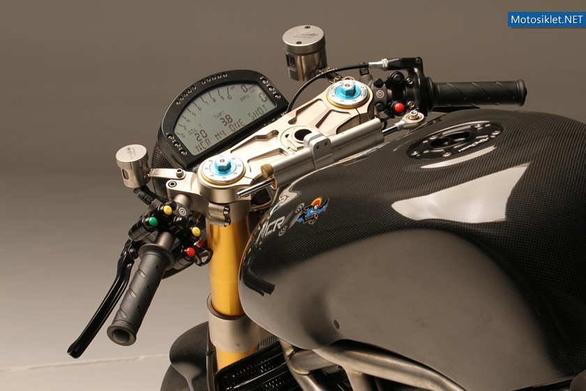 Ducati-Monster-NCR-M4-Custom-70000-026
