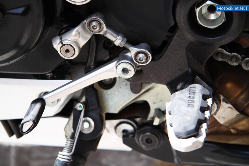 Ducati-Multistrada-1200s-Touring-023
