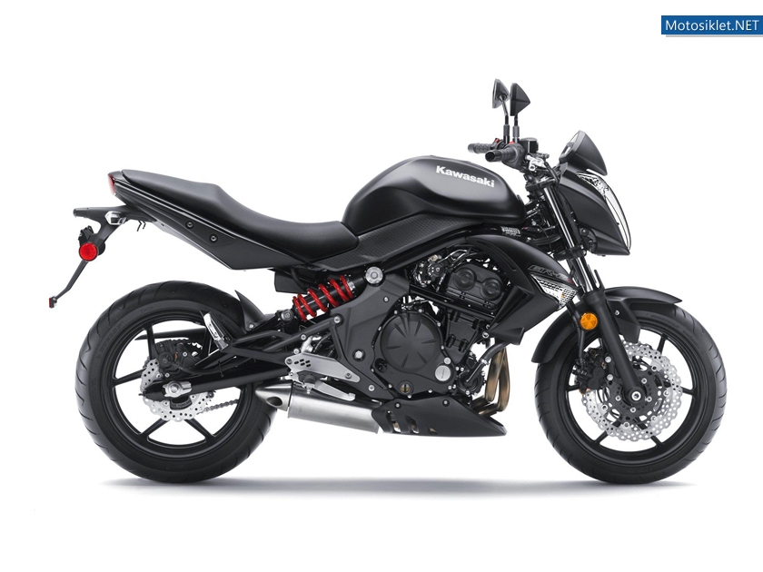 Kawasaki-ER-6N-001