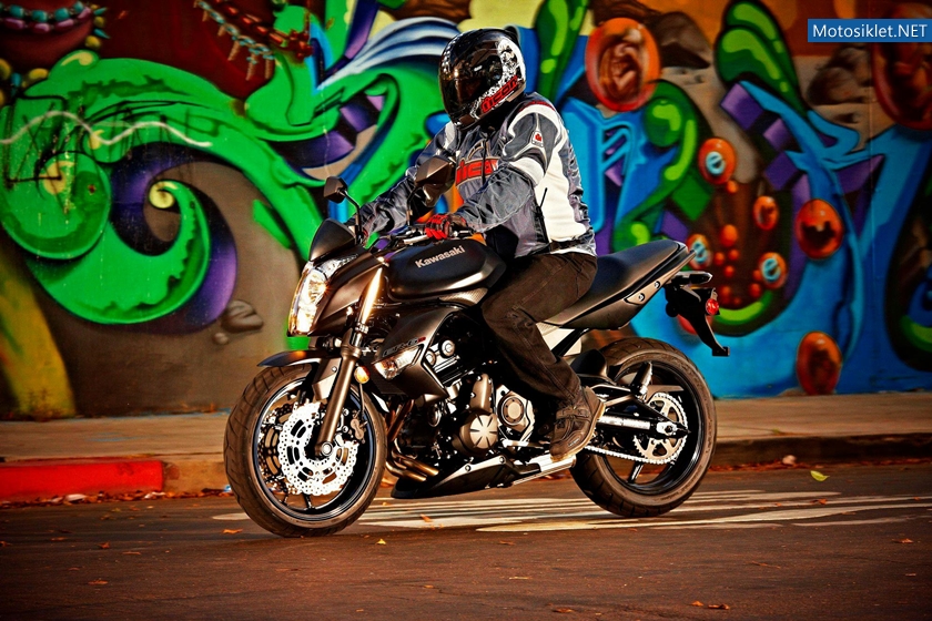 Kawasaki-ER-6N-005