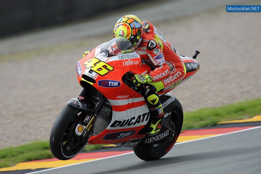 Ducati-2011-MotoGP-0001