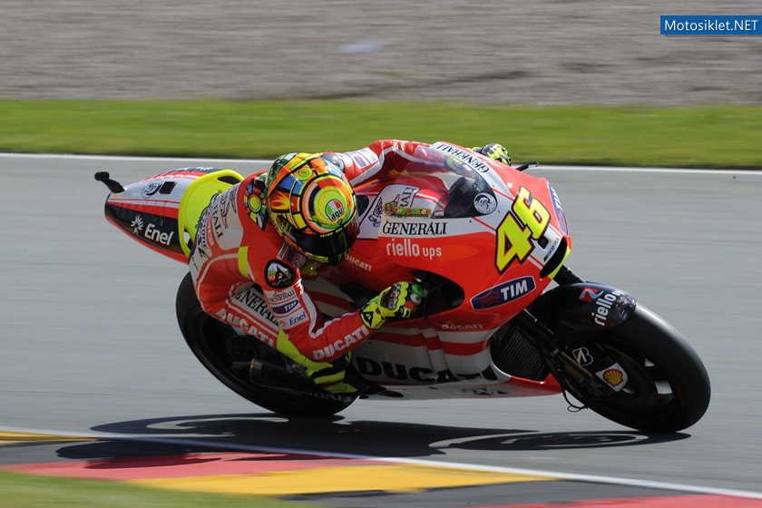 Ducati-2011-MotoGP-0010