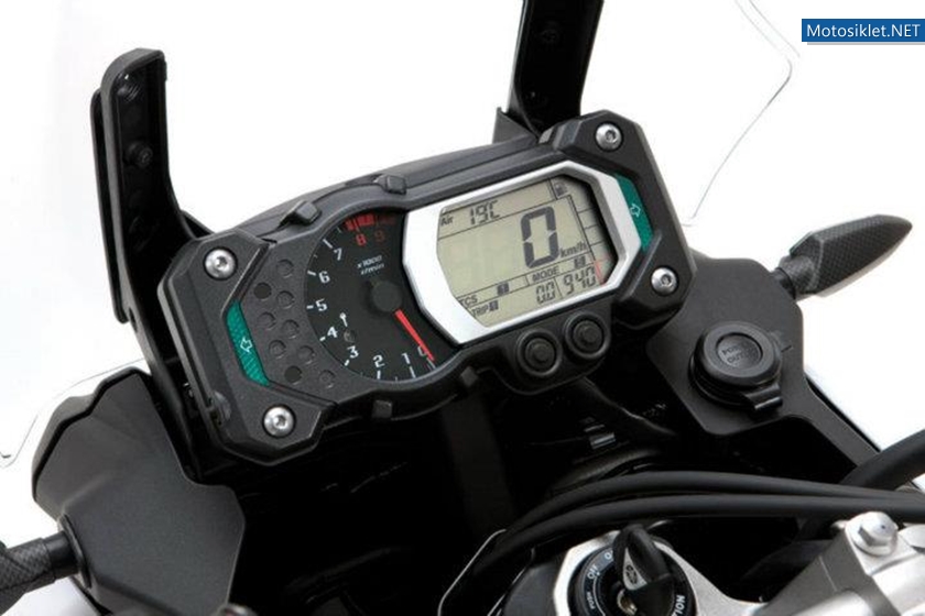 Yamaha-XT1200Z-Super-Tenere-007