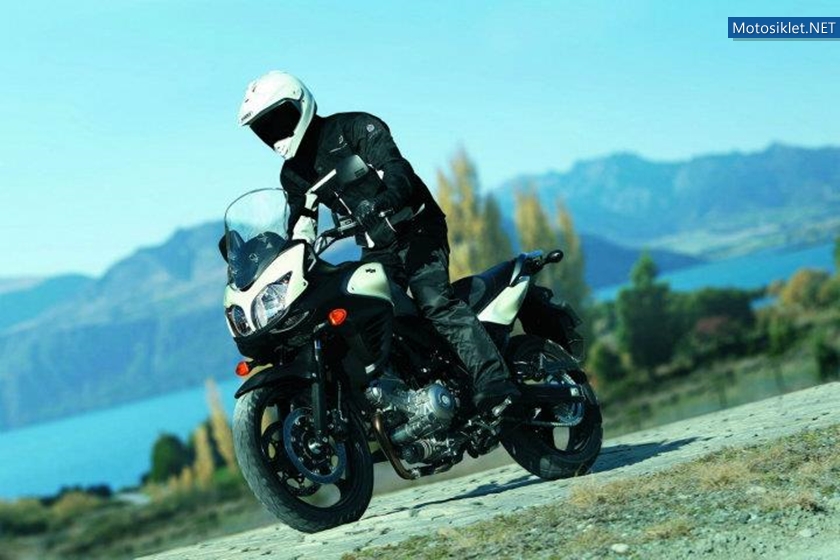 2012-Suzuki-V-Strom-650-ABS-026