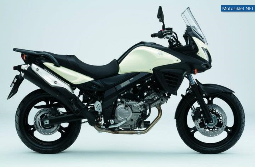 2012-Suzuki-V-Strom-650-ABS-030