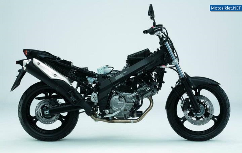 2012-Suzuki-V-Strom-650-ABS-033