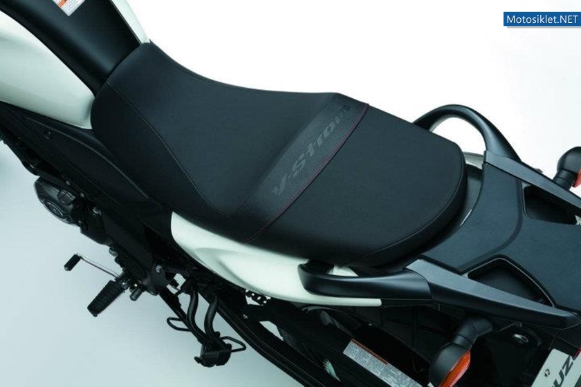 2012-Suzuki-V-Strom-650-ABS-036