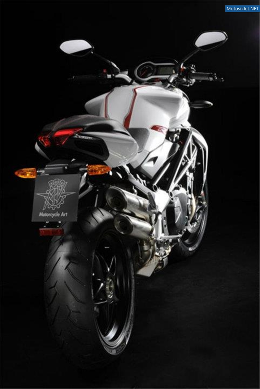 MV-Agusta-Brutale-R-1090-001