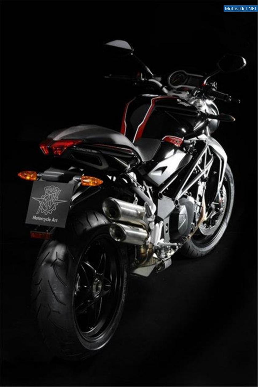 MV-Agusta-Brutale-R-1090-005
