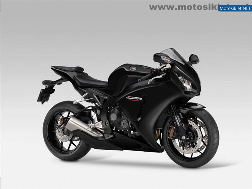 2012-Honda-CBR-1000RR-Fireblade-023