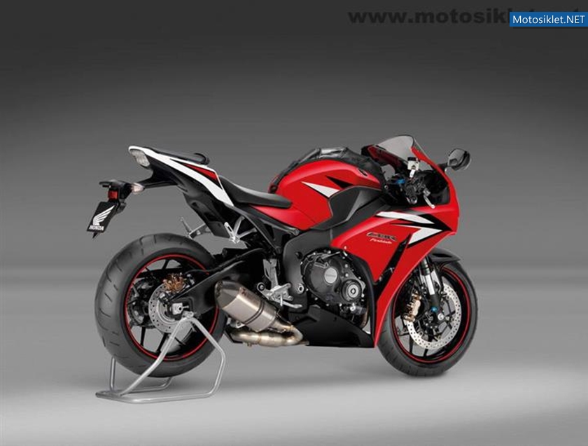 2012-Honda-CBR-1000RR-Fireblade-027