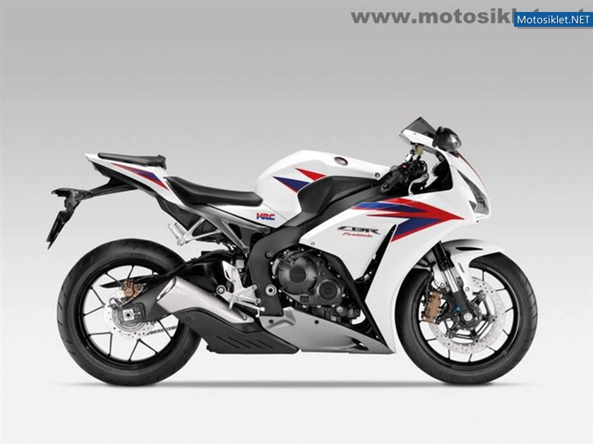 2012-Honda-CBR-1000RR-Fireblade-050