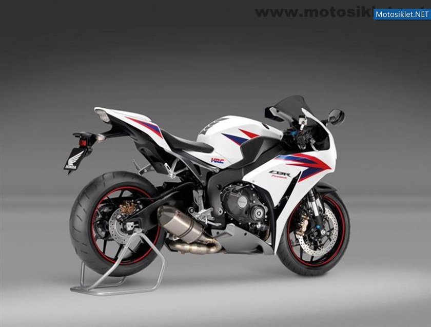 2012-Honda-CBR-1000RR-Fireblade-063