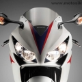 2012-Honda-CBR-1000RR-Fireblade-043