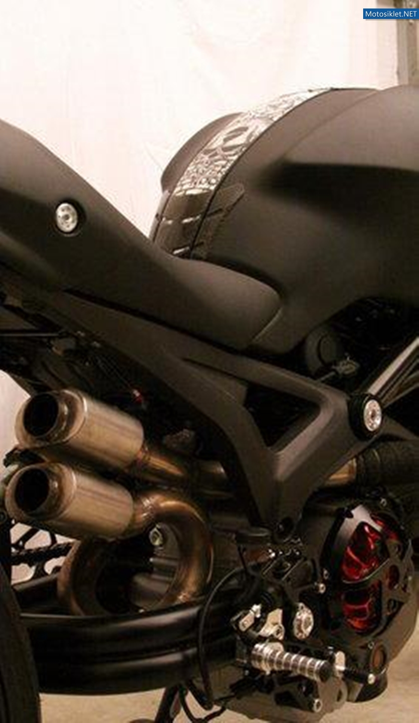 Ducati-Monster-1100-Tasarim-Wayne-Ransom-008