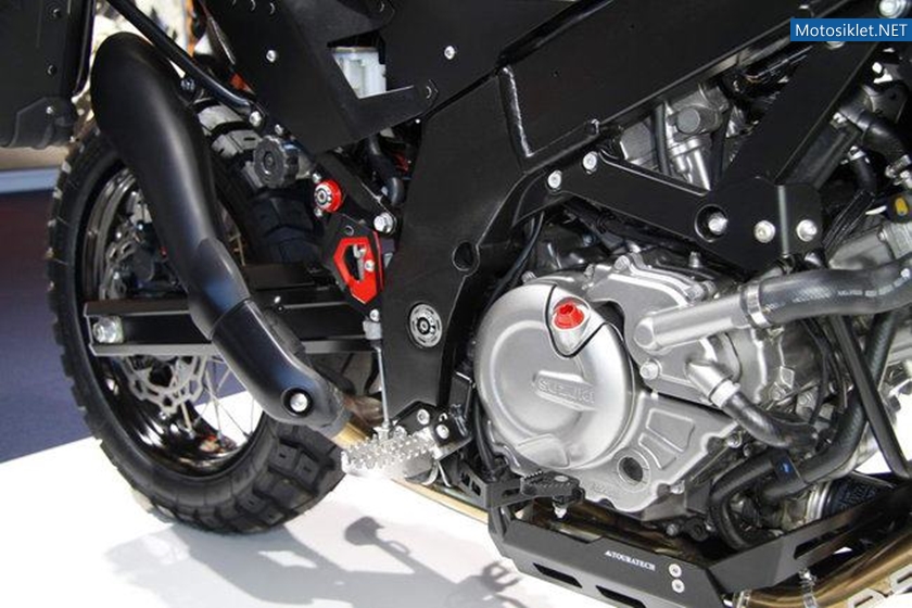 Suzuki-Urban-X-Over-001