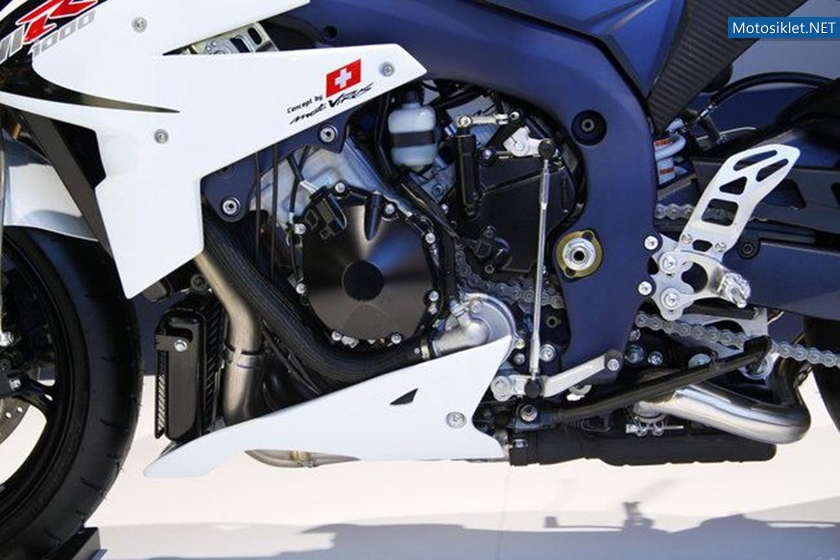 Suzuki-Virus-1000-007