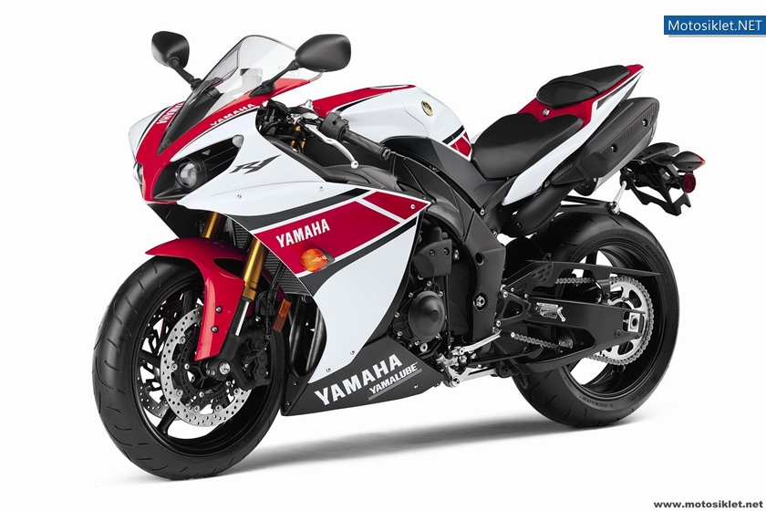 2012-Yamaha-YZF-R1-006