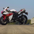 2012-Yamaha-YZF-R1-005