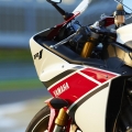 2012-Yamaha-YZF-R1-011