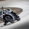 2012-Yamaha-YZF-R1-019