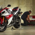 2012-Yamaha-YZF-R1-026
