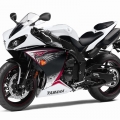 2012-Yamaha-YZF-R1-029