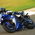 2012-Yamaha-YZF-R1-035