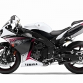 2012-Yamaha-YZF-R1-047