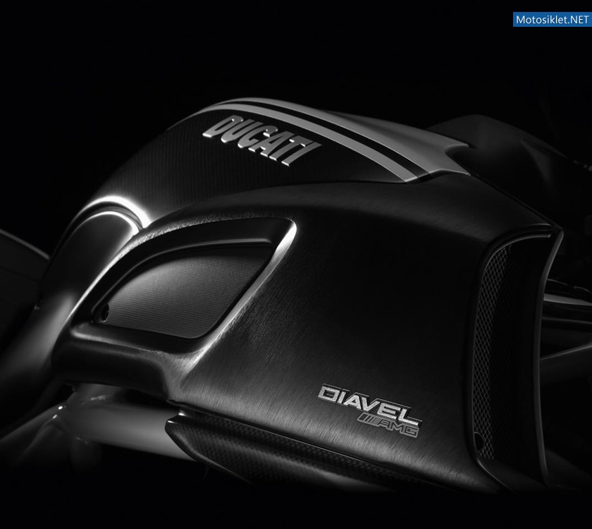 Ducati-Diavel-AMG-Ozel-Uretim-004