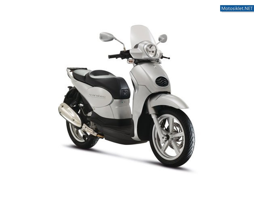 Yeni-Aprilia-Scarabeo-125-200-002-016
