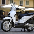 Yeni-Aprilia-Scarabeo-125-200-002-020