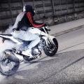 Suzuki-GSR-750-007