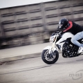 Suzuki-GSR-750-013