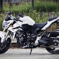 Suzuki-GSR-750-014