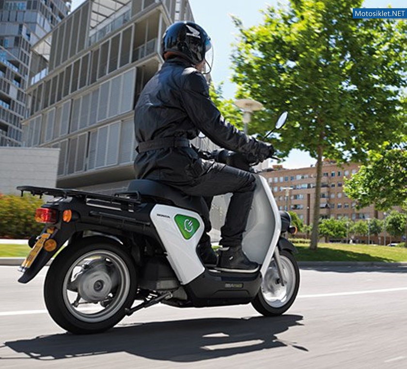 Honda-EV-neo-2011-Elektrikli-Scooter-001