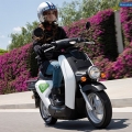 Honda-EV-neo-2011-Elektrikli-Scooter-004
