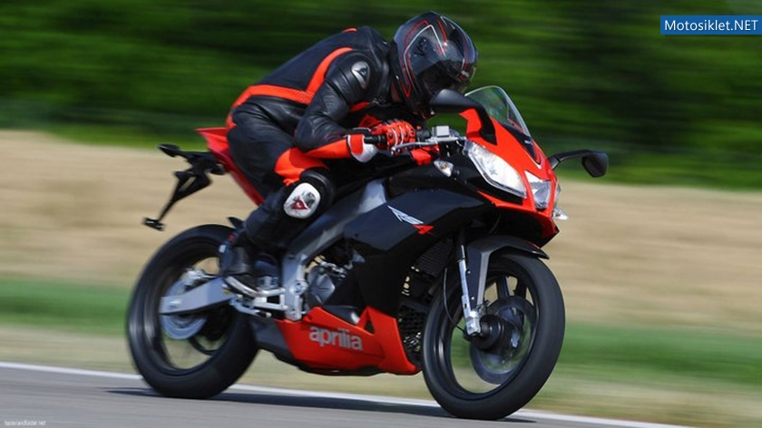 Aprilia-RS4-125cc-002