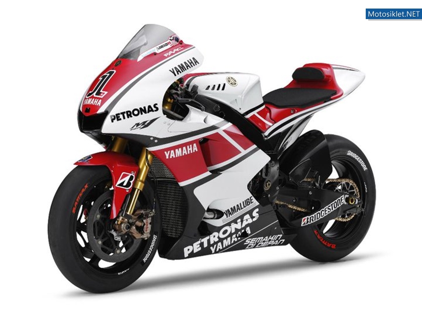 Yamaha-YZRM1-WGP-50.Yil-Ozel-Uretim-001