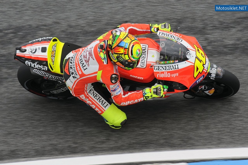 ValentinoRossi-Ducati-Team-2011-001