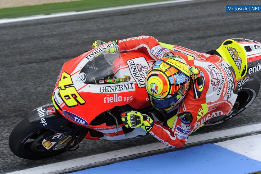ValentinoRossi-Ducati-Team-2011-004