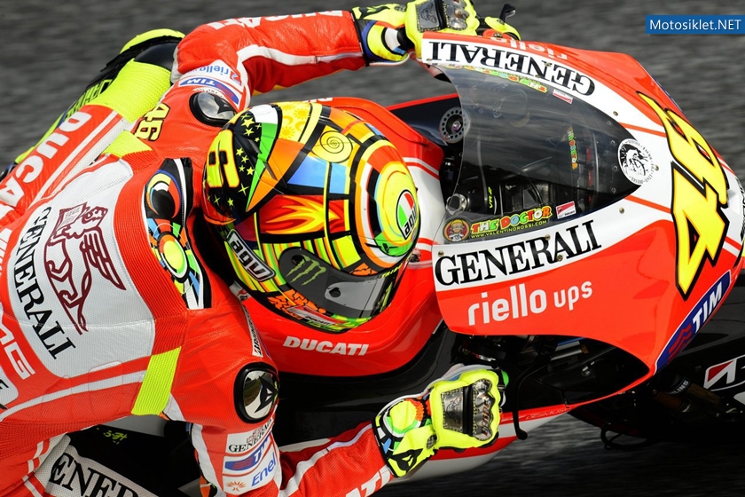 ValentinoRossi-Ducati-Team-2011-005